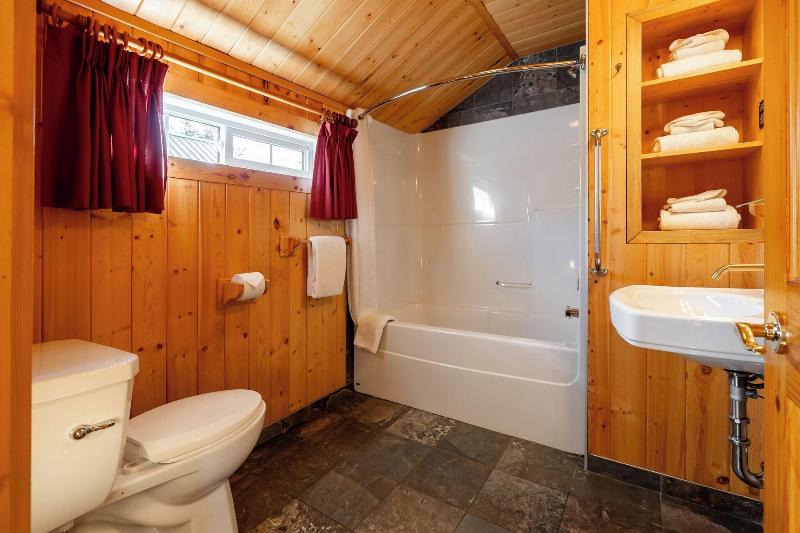 كابينة, Pine Bungalows