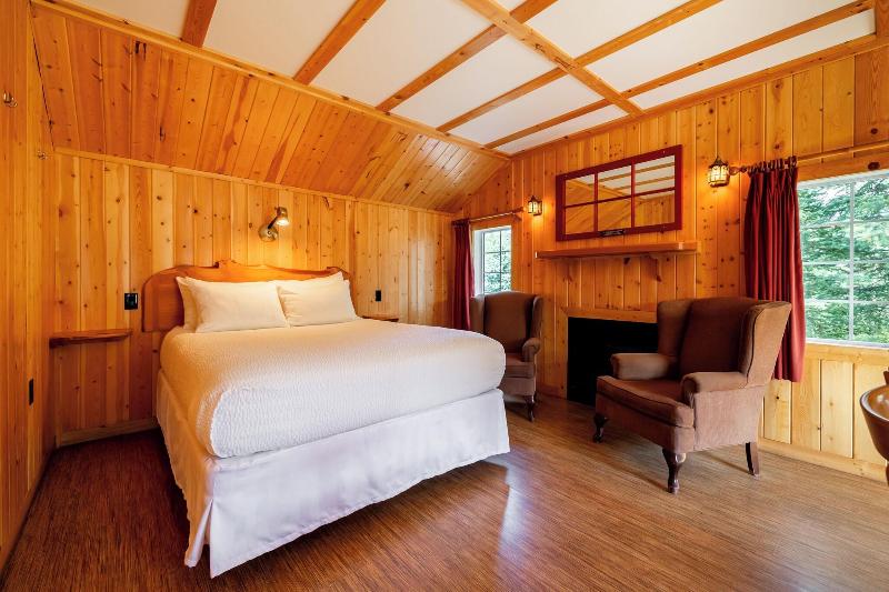 오두막, Pine Bungalows