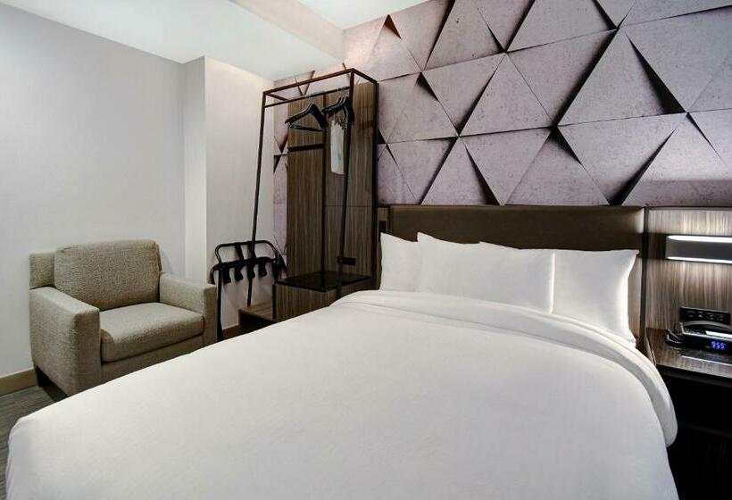 带大床的标准工作室, Springhill Suites By Marriott New York Midtown Manhattan/park Ave