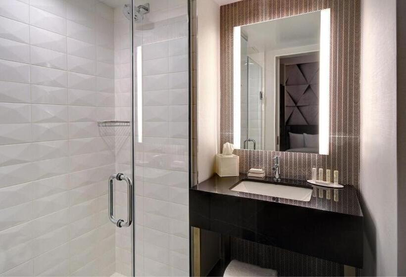 带大床的标准工作室, Springhill Suites By Marriott New York Midtown Manhattan/park Ave