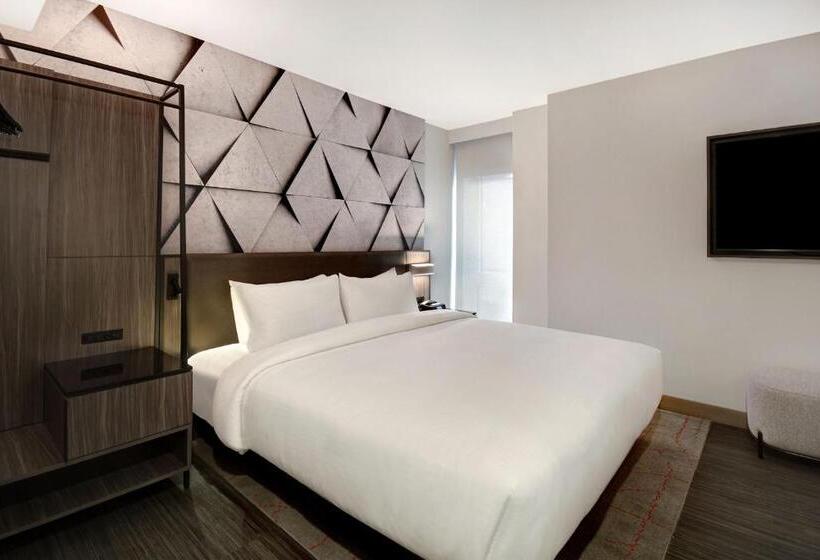 带大床的标准工作室, Springhill Suites By Marriott New York Midtown Manhattan/park Ave