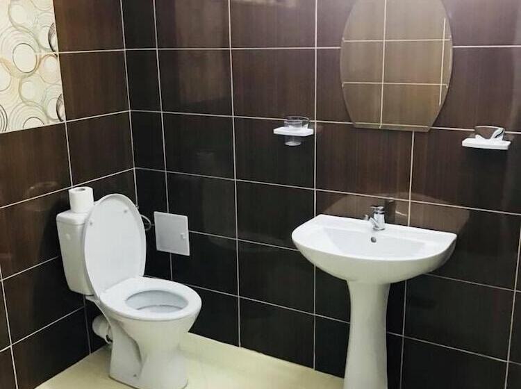 غرفة كومفورت ثلاثية, Perla