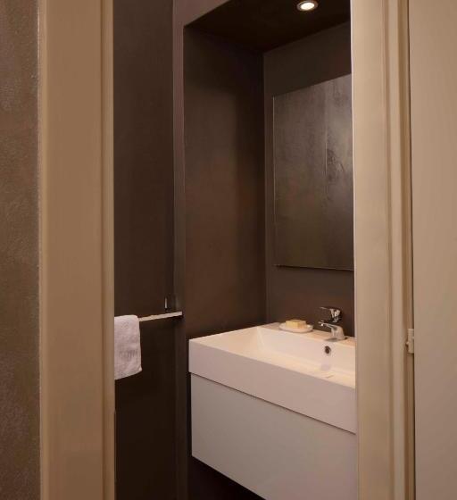 Suite Supérieure, Mitodea  Residenza D Epoca