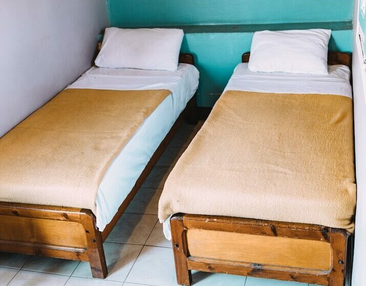 اتاق استاندارد با سرویس بهداشتی مشترک, Dahab Hostel