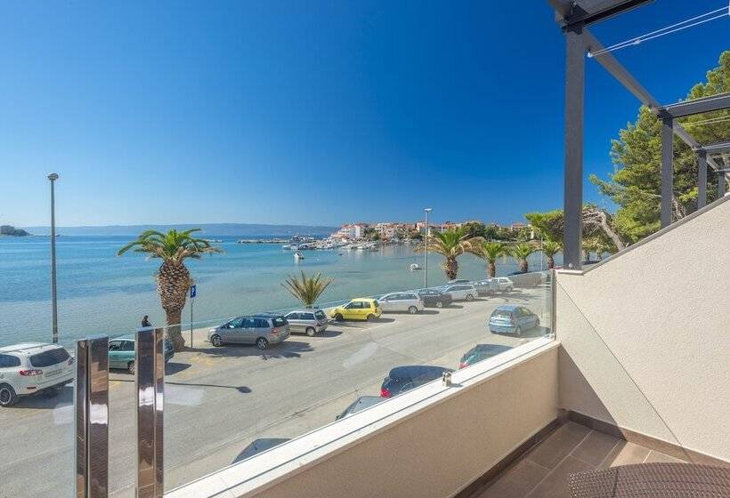 Номер Стандарт Вид на Море, Luxury Rooms   Seven