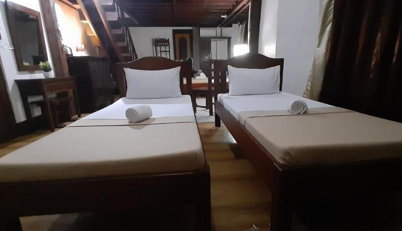 اتاق خانوادگی, Escolta's Homey Lodge