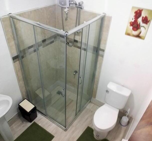 اتاق لوکس, Escolta's Homey Lodge