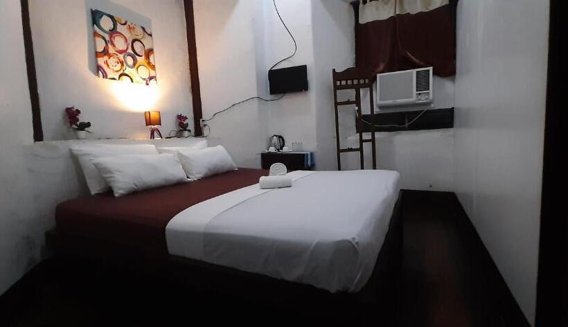 اتاق لوکس, Escolta's Homey Lodge