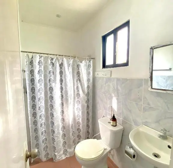 اتاق استاندارد, Saltitude Dive & Beach Resort