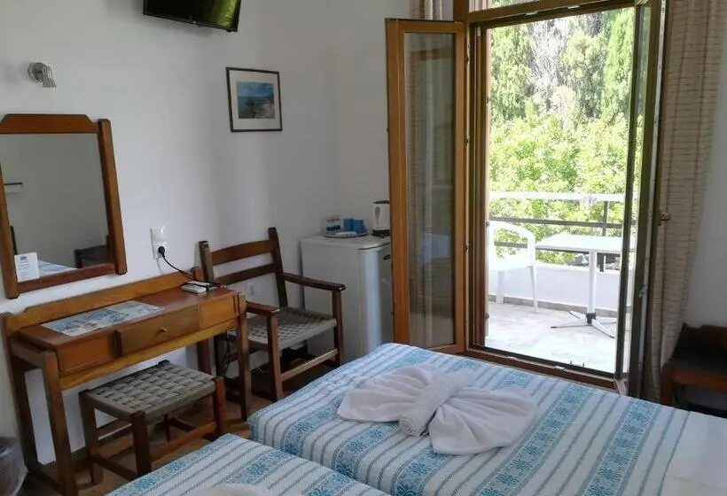 Quarto Estandar com Sacada, Pythais