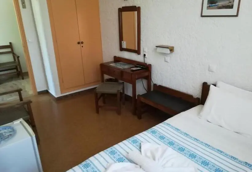 Quarto Estandar Individual, Pythais