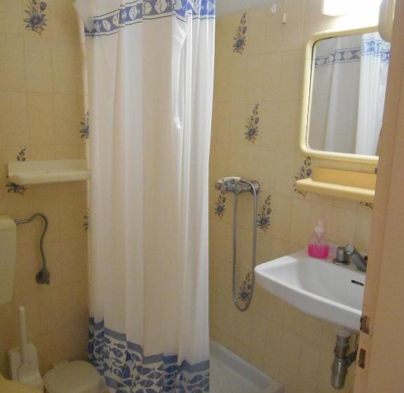 Triple Room Sea View, Pythais