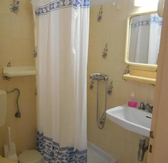 Triple Room Sea View, Pythais