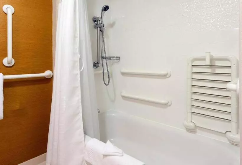 ２ダブルベッドのスタンダードルーム, Fairfield Inn & Suites Chicago Midway Airport