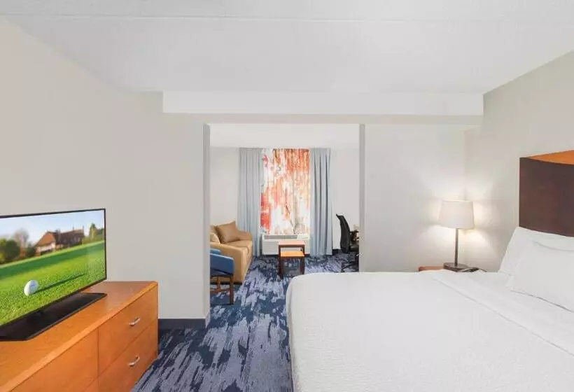 キングサイズベッドのスイートルーム, Fairfield Inn By Marriott Evansville East