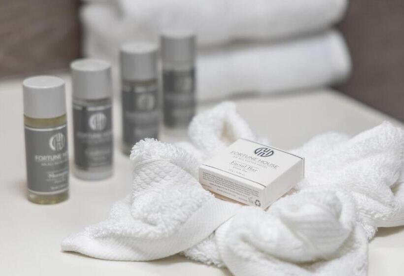 סוויטת 2 חדרי שינה, Fortune House Hotel Suites