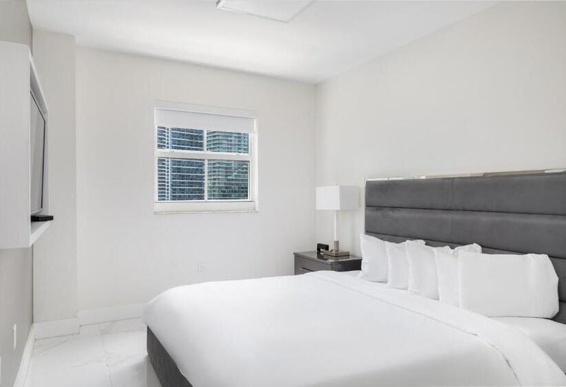 סוויטה דלוקס, Fortune House Hotel Suites