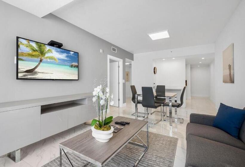 סוויטה מותאמת לאדם עם מוגבלויות, Fortune House Hotel Suites