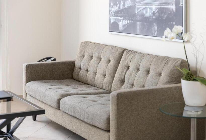 סוויטה עם מרפסת, Fortune House Hotel Suites