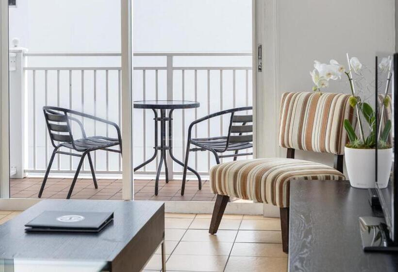 2 Bedroom Suite with Balcony, Fortune House Hotel Suites