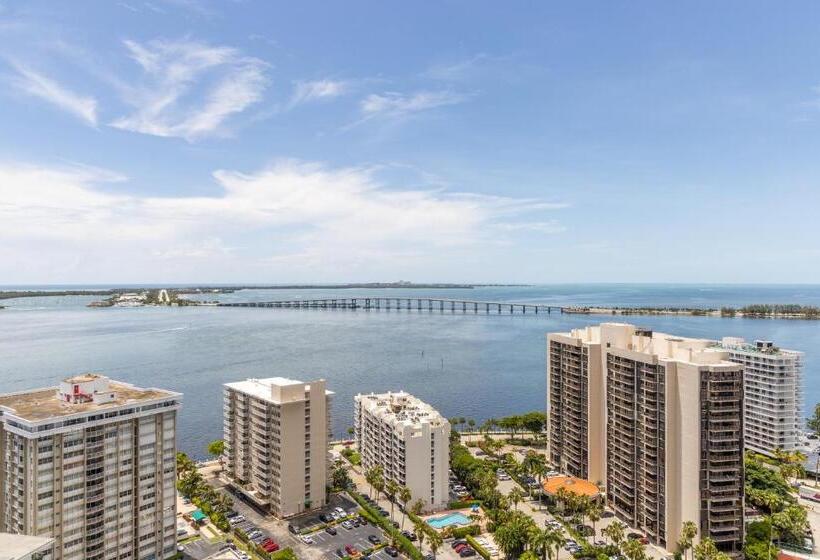 סוויטת דלוקס 2 חדרים, Fortune House Hotel Suites