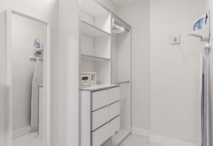 סוויטה דלוקס, Fortune House Hotel Suites