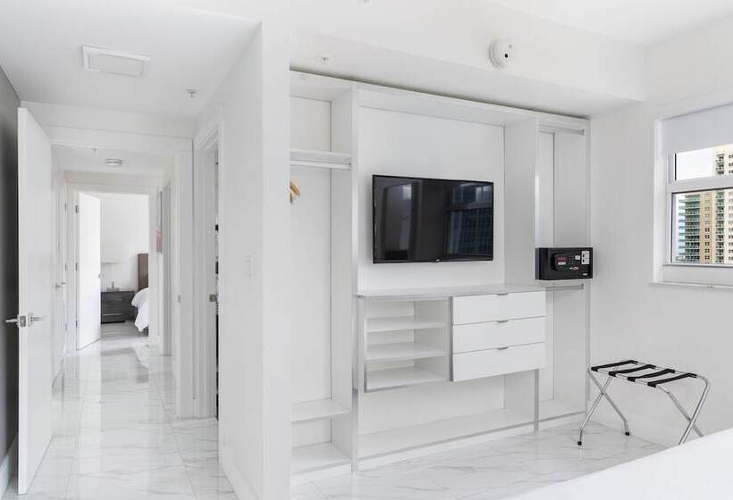 豪华两卧套房, Fortune House Hotel Suites