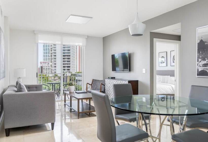 סוויטת דלוקס 2 חדרים, Fortune House Hotel Suites