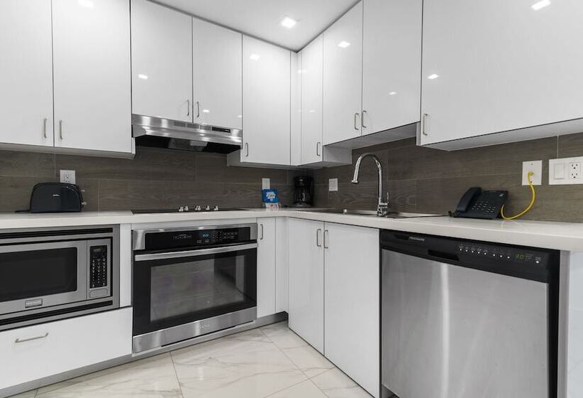 סוויטה מותאמת לאדם עם מוגבלויות, Fortune House Hotel Suites