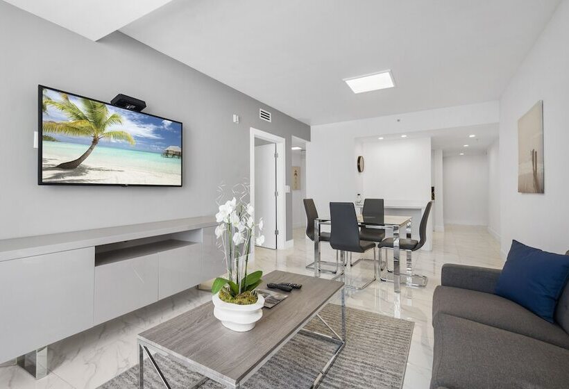 סוויטה מותאמת לאדם עם מוגבלויות, Fortune House Hotel Suites