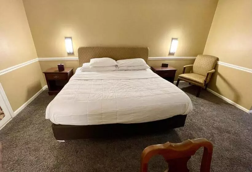 キングサイズベッドのスタンダードルーム, Four Seasons Country Inn