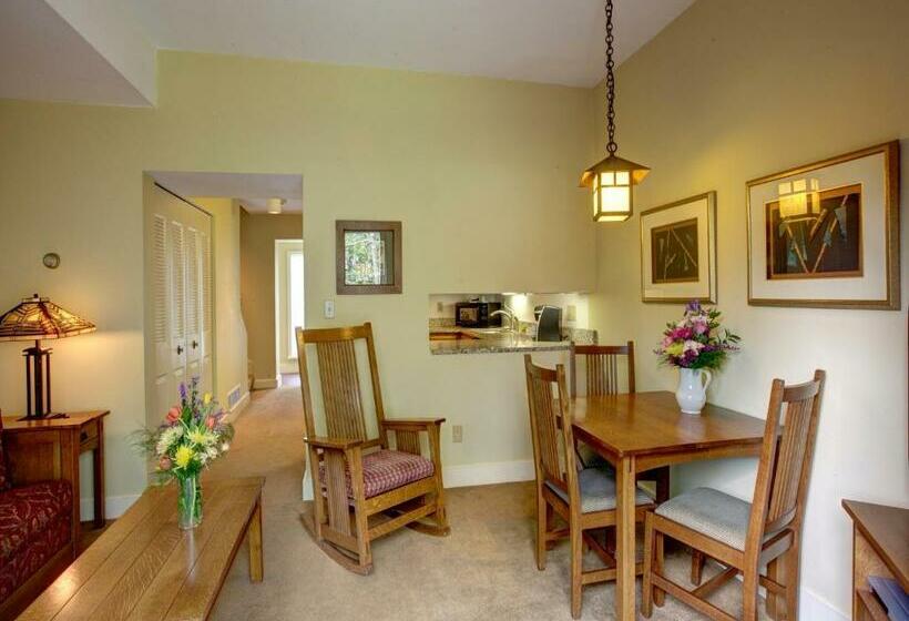 带2个卧室的套房, Geneva On The Lake Boutique Resort