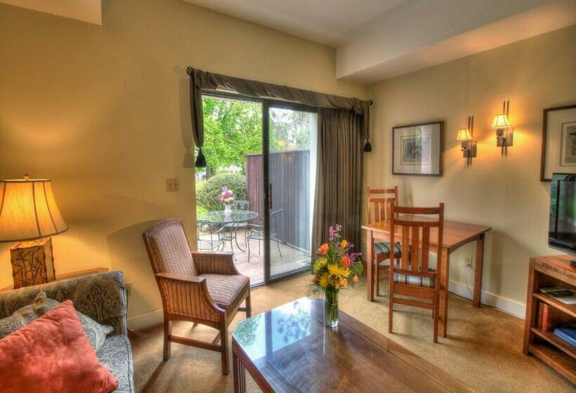 带2个卧室的套房, Geneva On The Lake Boutique Resort