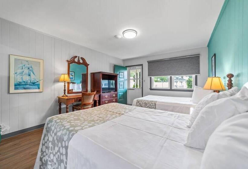 חדר סטנדרט שתי מיטות זוגיות, Glass House Inn Erie Near I90 & I79