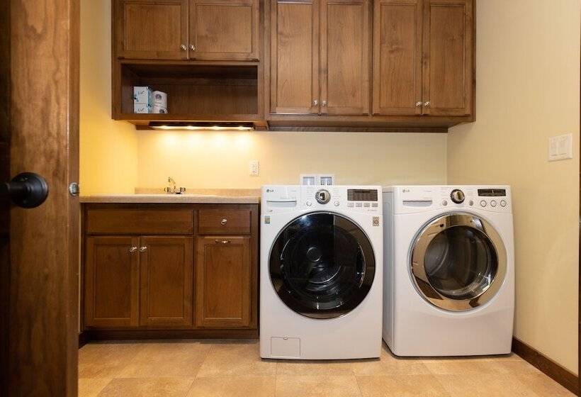 Дом 1 Спальня, Gordon Lodge