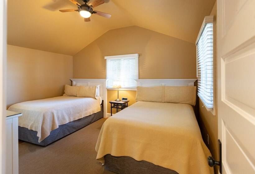 Дом 2 Спальни, Gordon Lodge