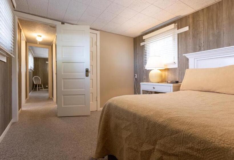 Дом 2 Спальни, Gordon Lodge