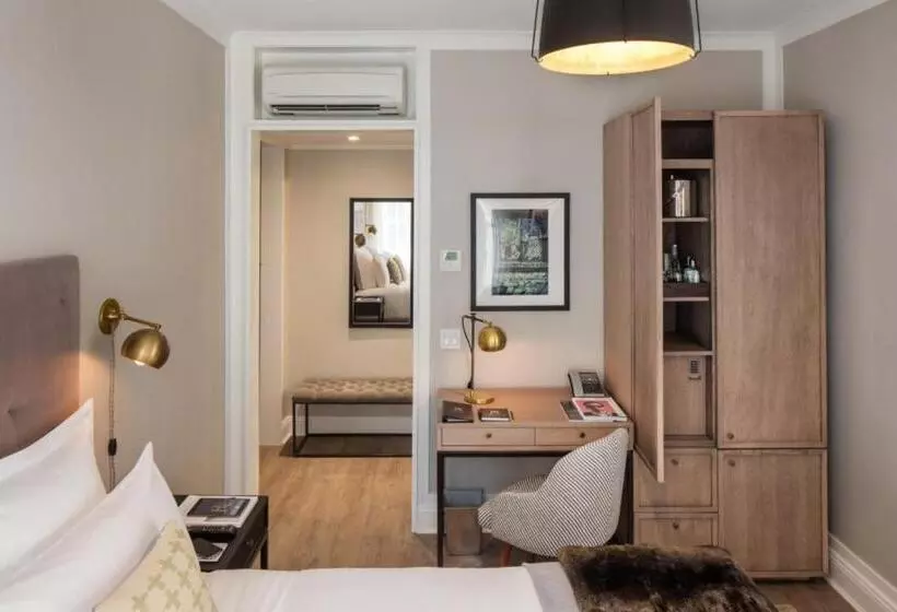 Deluxe-huone, Hgu New York
