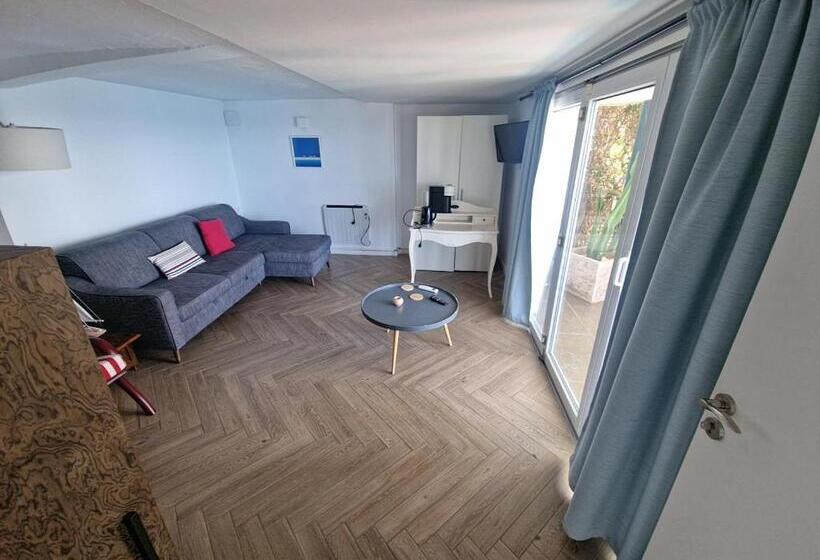 דירת חדר עם נוף לים ומרפסת, Condesa Del Mar Adults Only