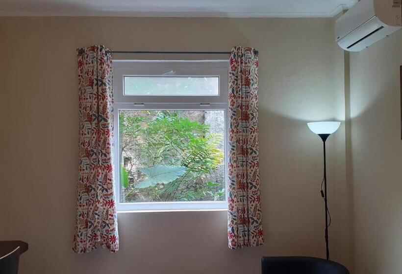 اتاق استاندارد, Emoyeni Gardens