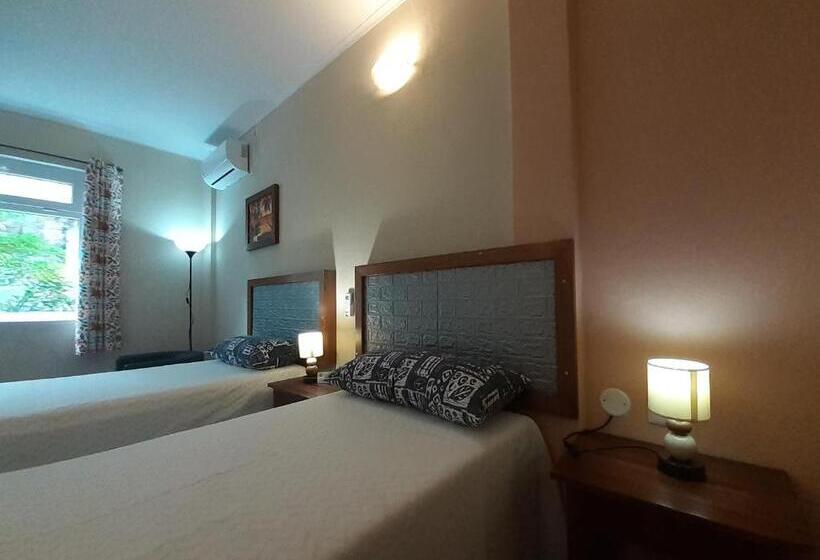 اتاق استاندارد, Emoyeni Gardens