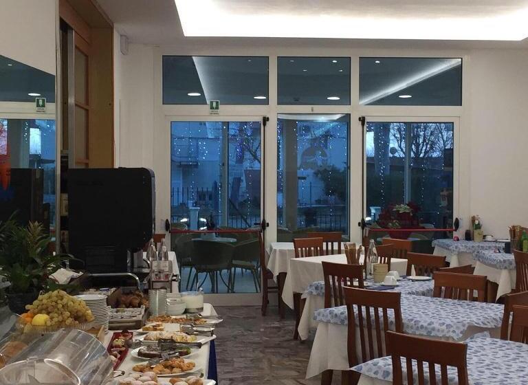 スタンダードルーム, Dea Della Salute