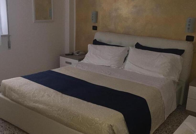 スタンダードルーム, Dea Della Salute