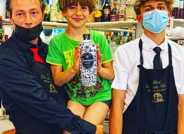 スタンダードトリプルルーム, Dea Della Salute