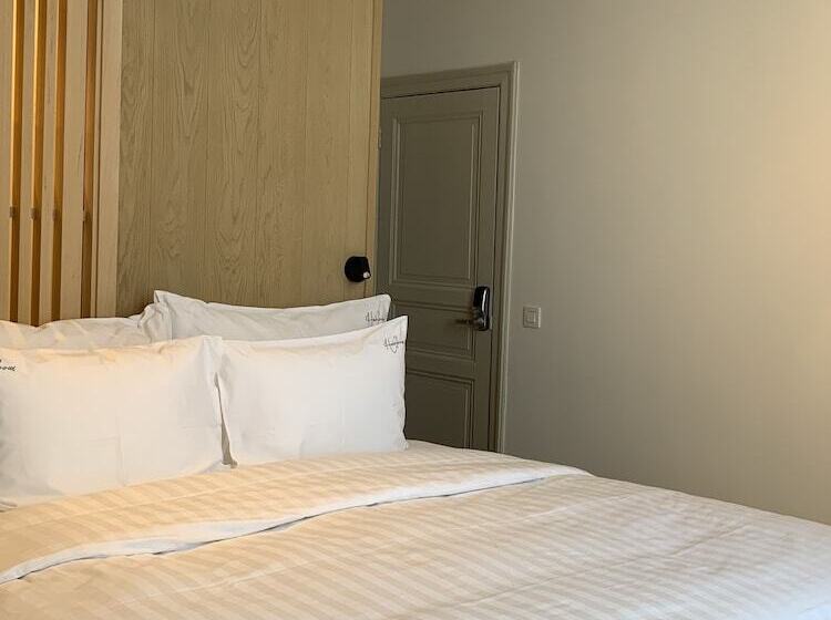 デラックスルーム, Heirloom The Mansion