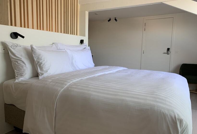 バルコニー付きスタンダードルーム, Heirloom The Mansion