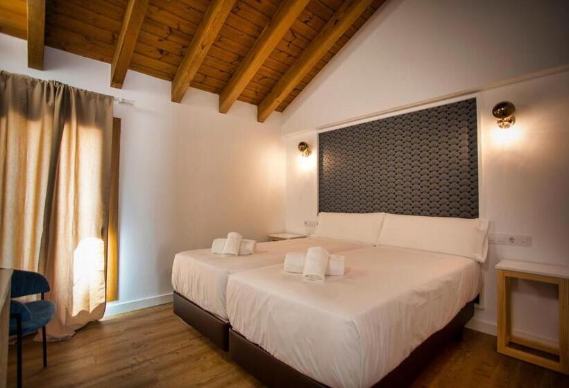 غرفة قياسية, Alda Triacastela