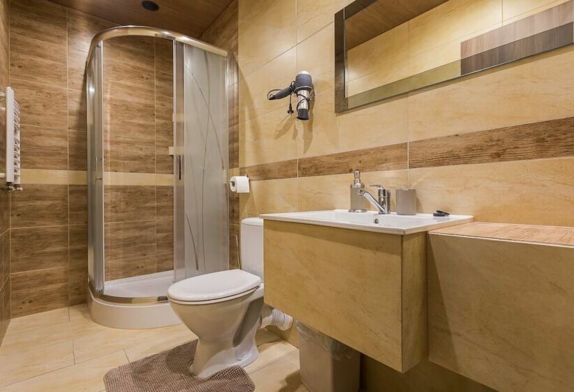 غرفة قياسية سرير مزدوج, Brzozowe Wzgorze