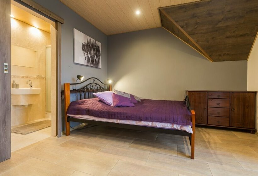 غرفة قياسية سرير مزدوج, Brzozowe Wzgorze