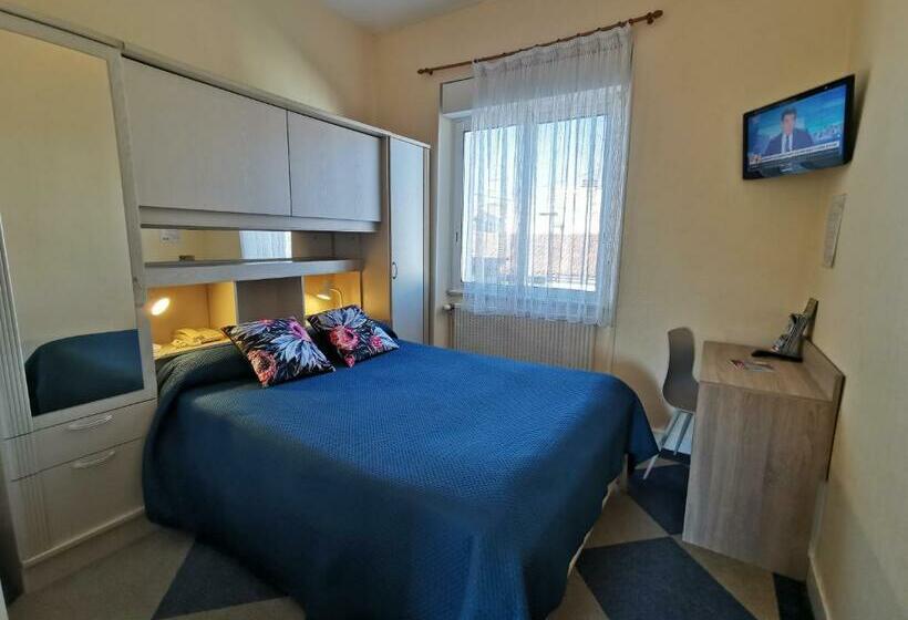 Номер Стандарт, Le Pasteur